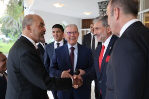 غامبيا